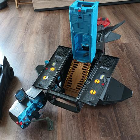 Justice league batmanova loď, 