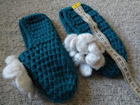 Hačkovane papučky, 27