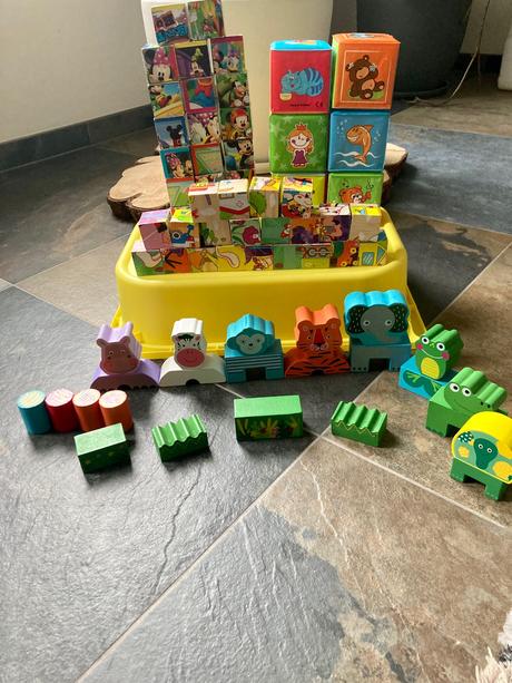 Kocky drevené,plastové,penové,