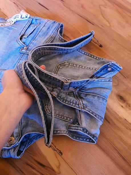 Šortky na traky italy 152/158/164, tally weijl,158