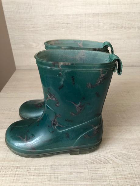 Gumáky, reserved,28