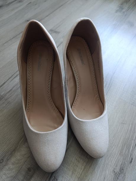 Biele lodičky, graceland,37