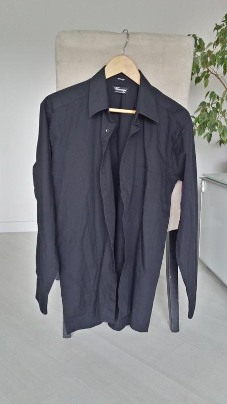 Čierna košeľa č.40, 40