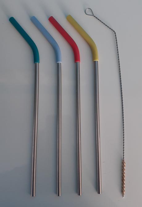 Sada 4 nerezových slamiek a čistiacej kefky, 