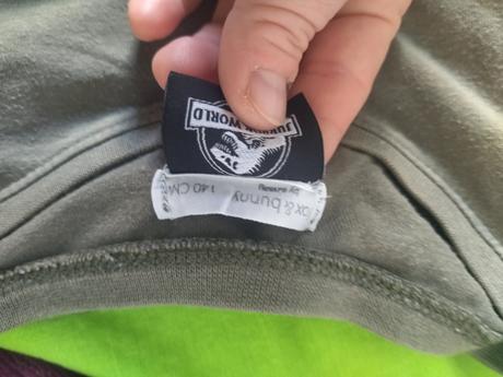 Tričká, sinsay,140