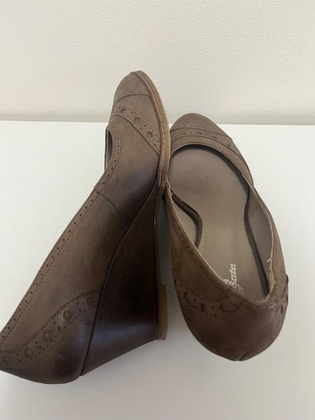 Poltopánky na opätku, baťa,40