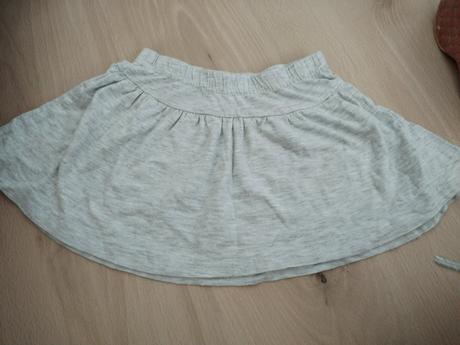 Teplákova suknička, 