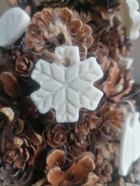 Vianočný stromček zo šišiek - 40 cm, 