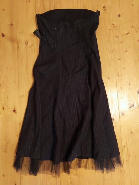 Spoločenské šaty s tylom, m