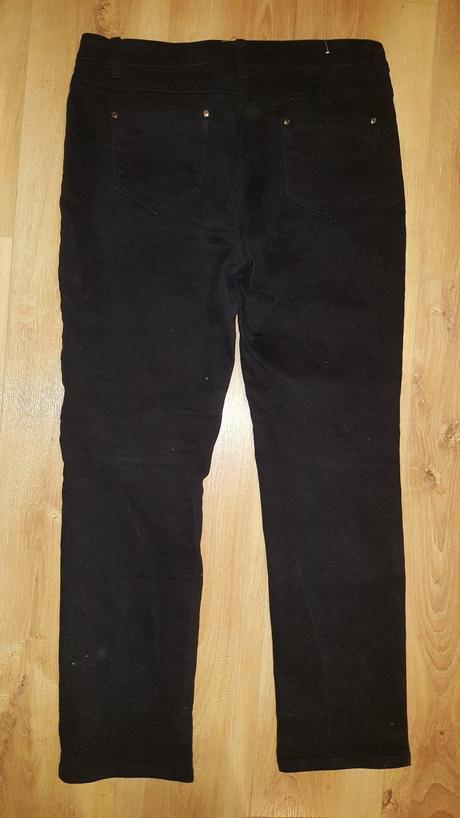 Čierne elastické nohavice, 44