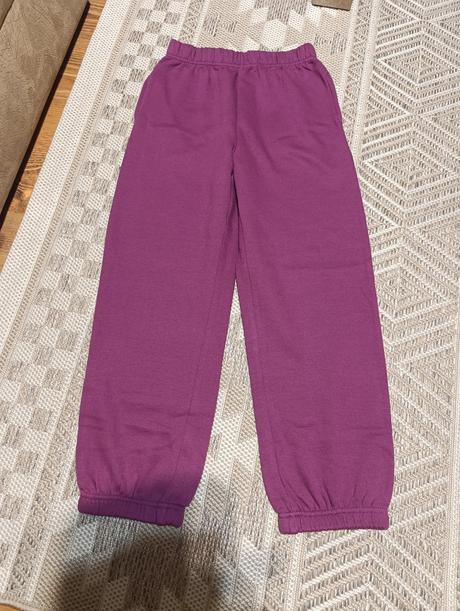 Teplaky nenosene, 134