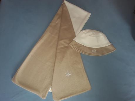 Damska zimna supravicka, klobucik so salom, l