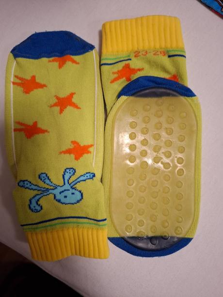 Protismikove ponozky, 24