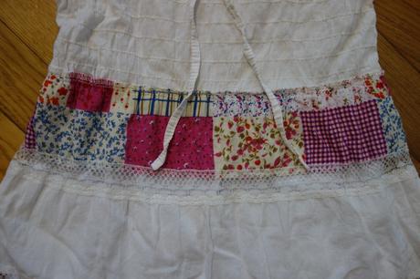 Ľahučké letné šaty, 128