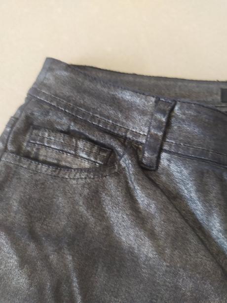 C134 nohvice pekne, xs