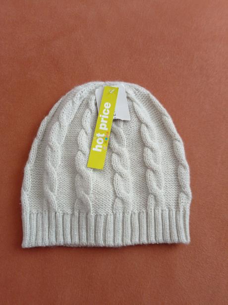 Čiapka, reserved,92