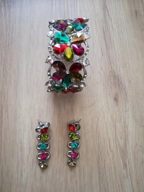 Spoločenské šaty pre nižšie ženy, 38