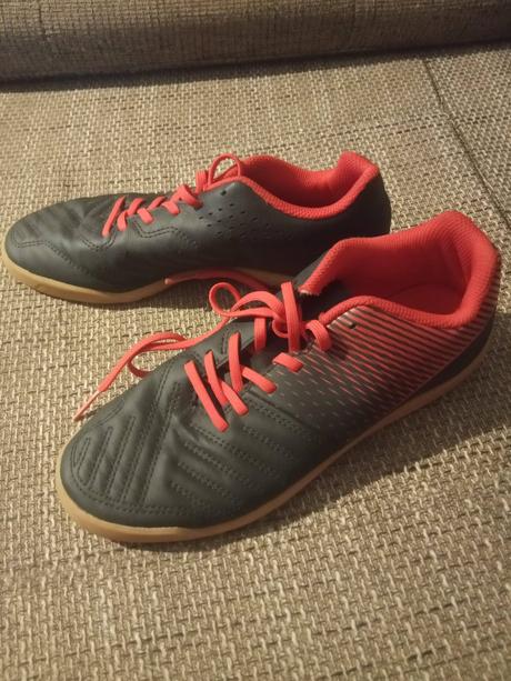 Predám halovky vo vynikajúcom stave, 36