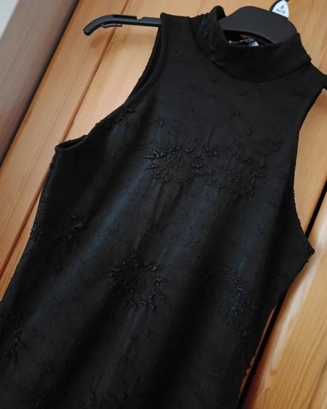 Úzke čierne šaty, zara,xs