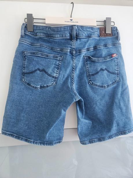 Mustang kratasy bermudy, mustang,l