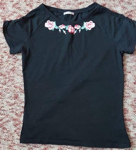 Čierne tričko s krátkymi rukávmi, orsay,s