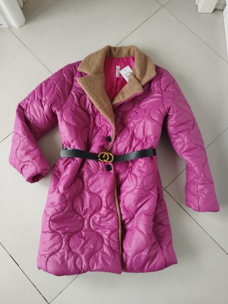 Dámska zimná bunda s opaskom, m
