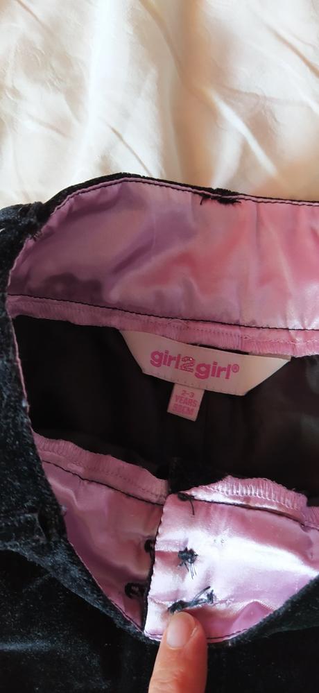Zamatové kraťasy, girl2girl,98