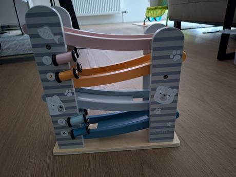 Polar b drevena klzacka pre 4 autá, 