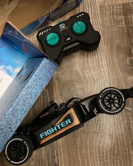 Autíčko/formula na dialkové ovládanie, 