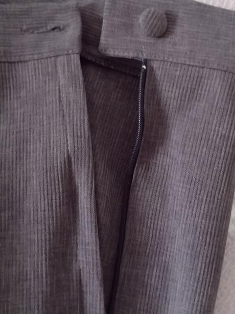 Tmavošedé kaliopky, 40