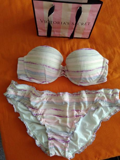 Victoria's secret bikini 32d+m, victoria's secret,m
