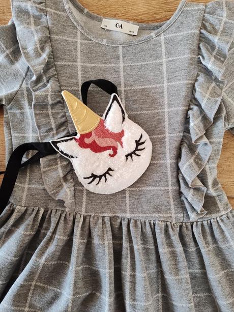 Šaty a kabelka, c&a,140