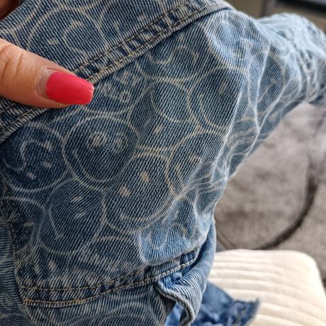 Moderná rifľová bunda smiley, 36