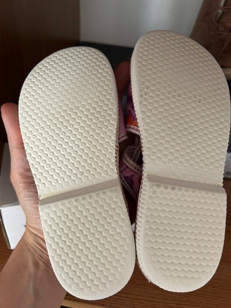 Papucky manik 29, manik,29