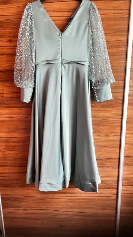 Luxusne spolocenske saty velkost m, m