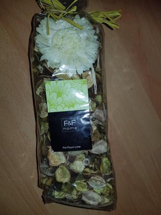 Dekoracia na aranzovanie kremova 2,