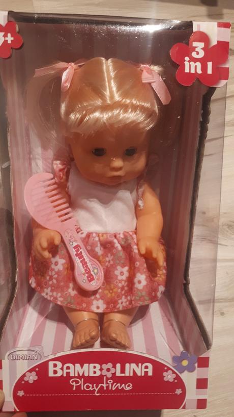 Žmurkacia bábika s hrebeňom,