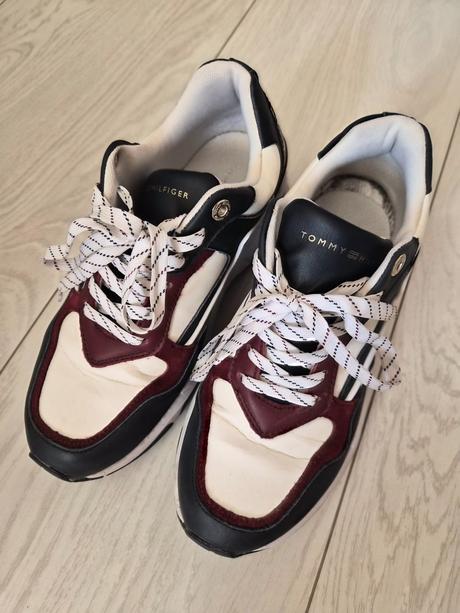 Th tenisky, tommy hilfiger,39