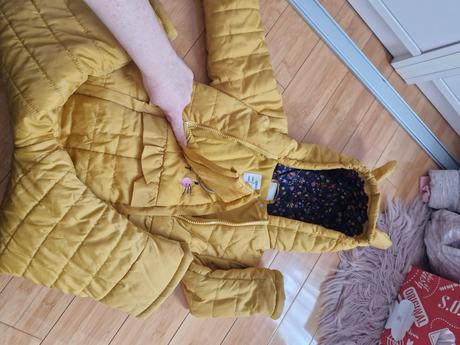 Overal na zimu, coccodrillo,86