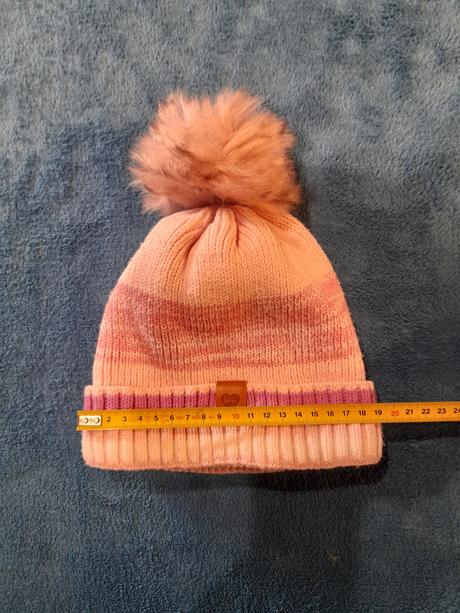 Ružová čiapka jakob, 98