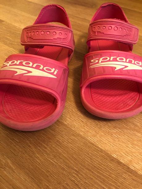 Sandalky na plaz po 1 dietati, 30