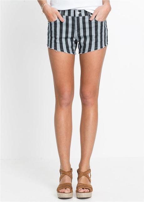 Pásikavé šortky, bonprix,36