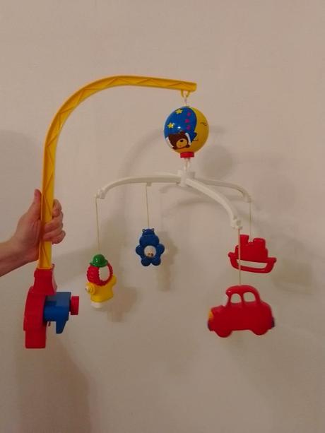 Hrací kolotoč nad postieľku, 