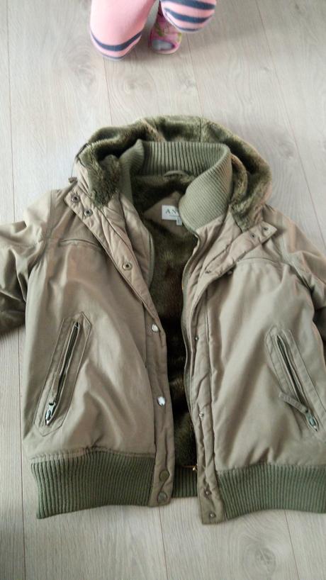 Zelená bunda s kožušinkou, l