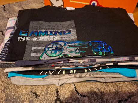 Balík oblečenia, 140–152