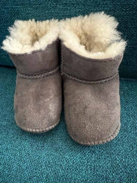 Teplé čižmičky, <17