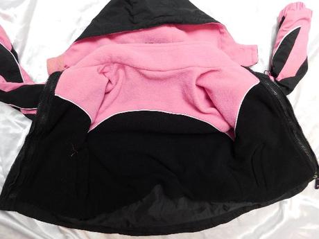 Kvalitna bunda 2v1 s odonimatelnou mikinou, 122