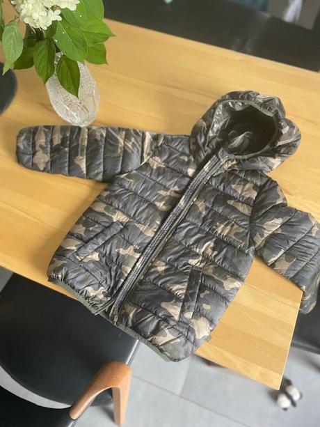 Prechodna benetton bunda - velkost 120/7-8 rokov, benetton,122