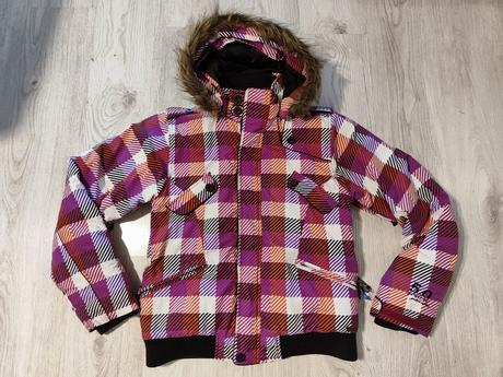 Lyžiarska bunda protest, 40