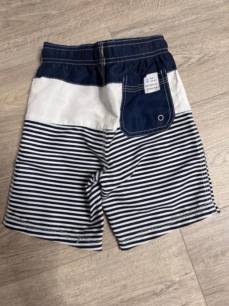 Plavky námornicke, 104